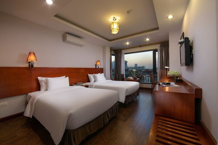 Room 21 of 83