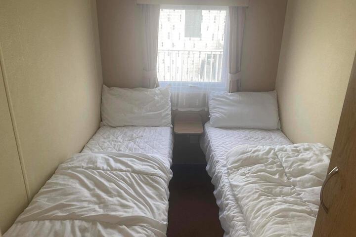 Room 2 of 24