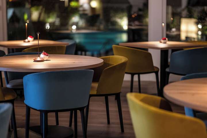 Dining 88 of 125