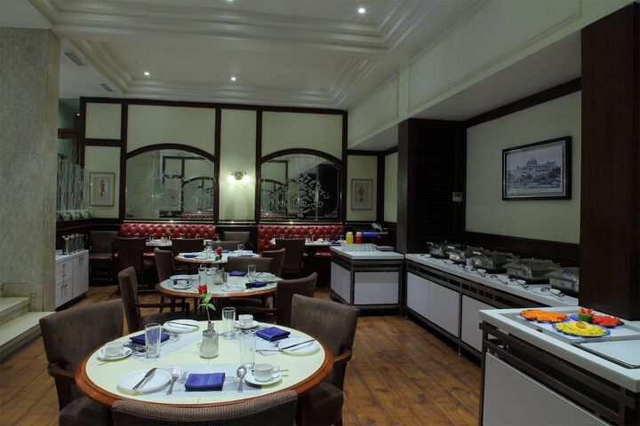 Dining Photos