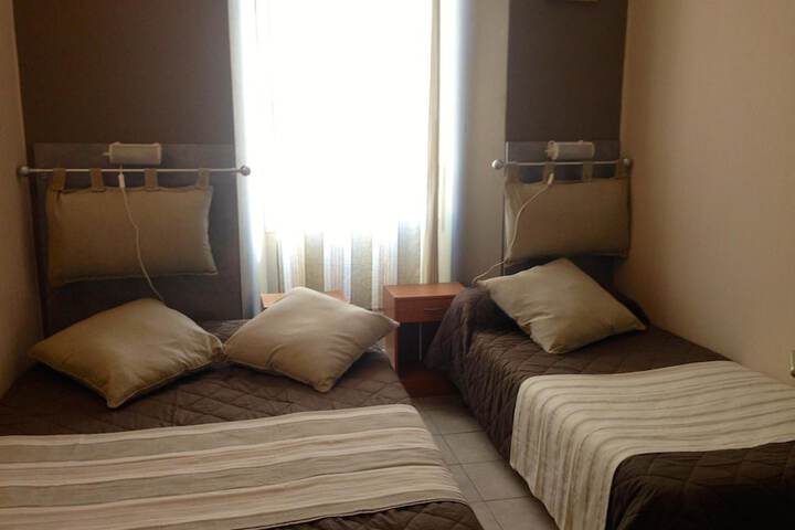 Room 7 of 44