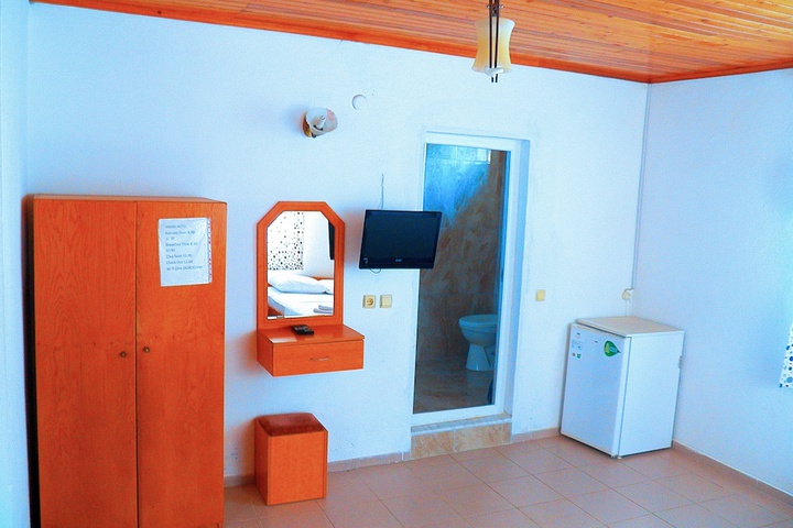 Room 5 of 36