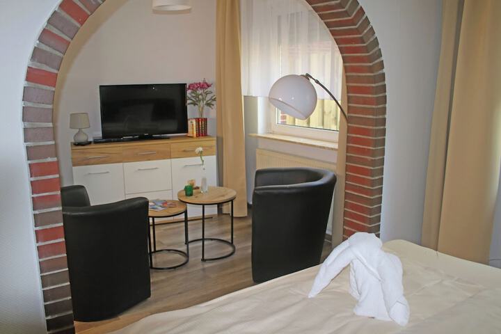 Room 9 of 48
