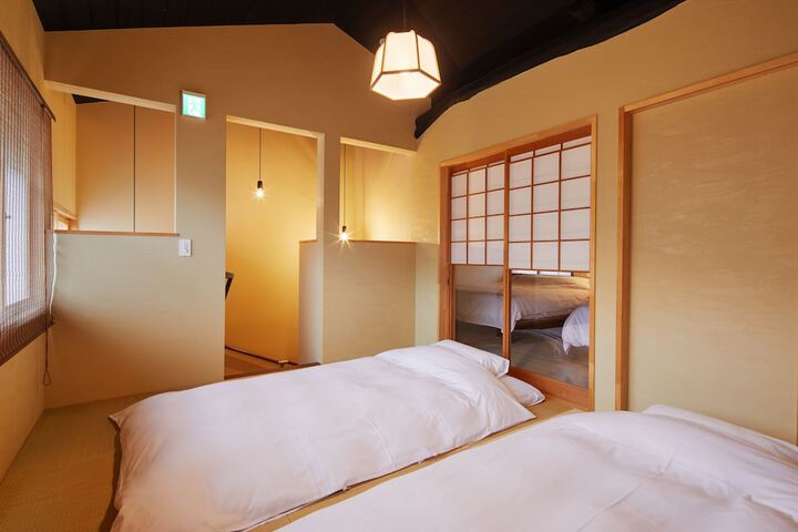 Room 7 of 34