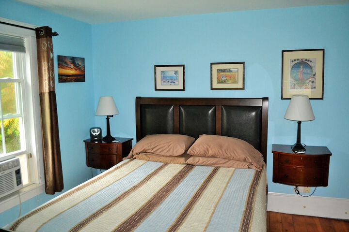 Room 4 of 24
