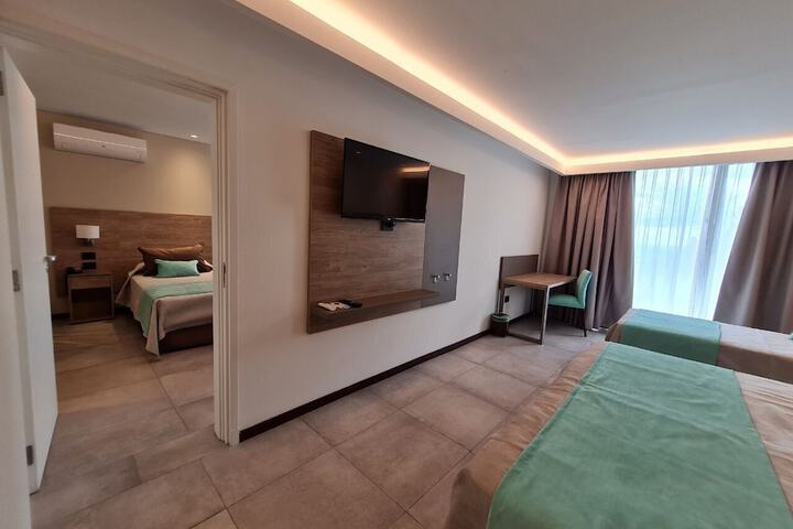 Room 13 of 51