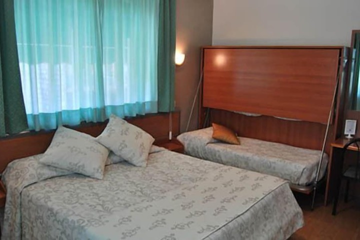 Room 16 of 63