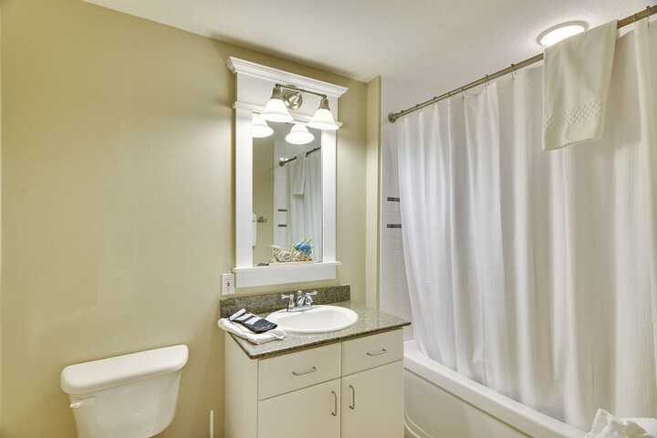 Room 251 of 308