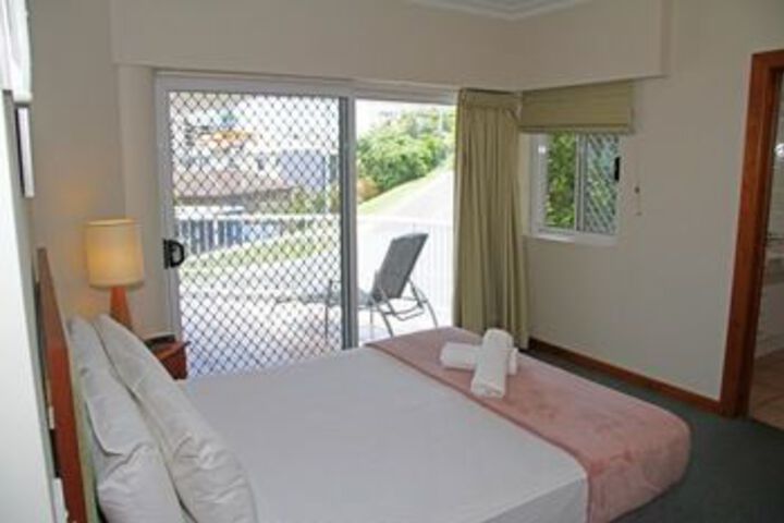 Room 42 of 107