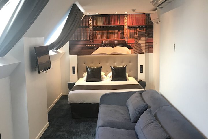 Room 40 of 173