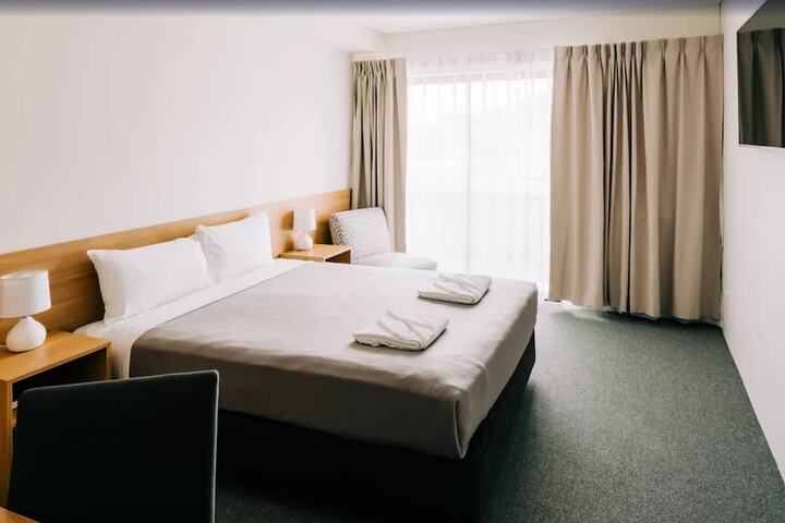 Room 8 of 21