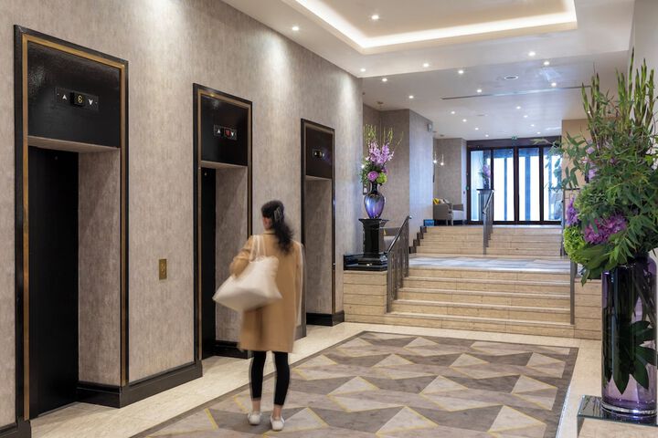 Guest Lobby
