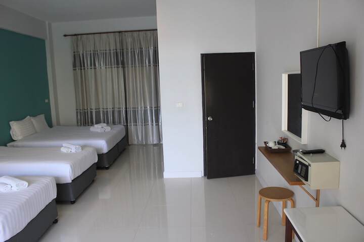 Room 68 of 112