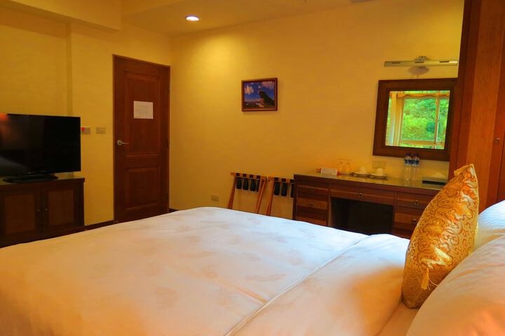 Room 21 of 154