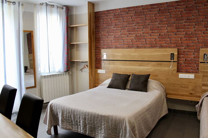 Room 27 of 71
