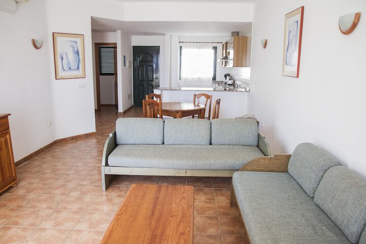 Room 10 of 36