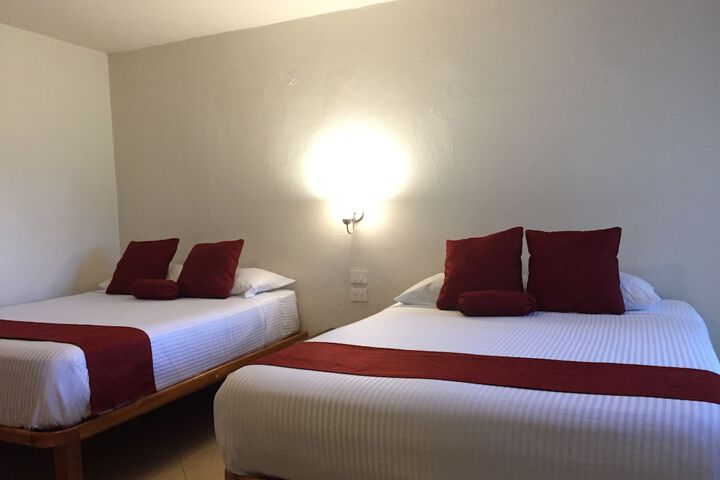 Room 7 of 63