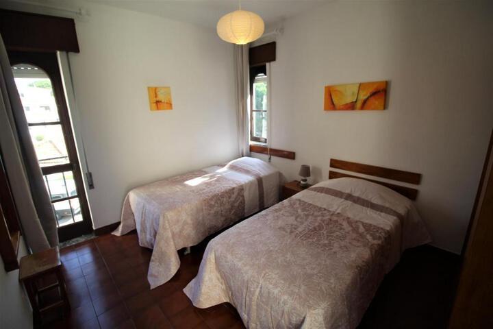 Room 5 of 14