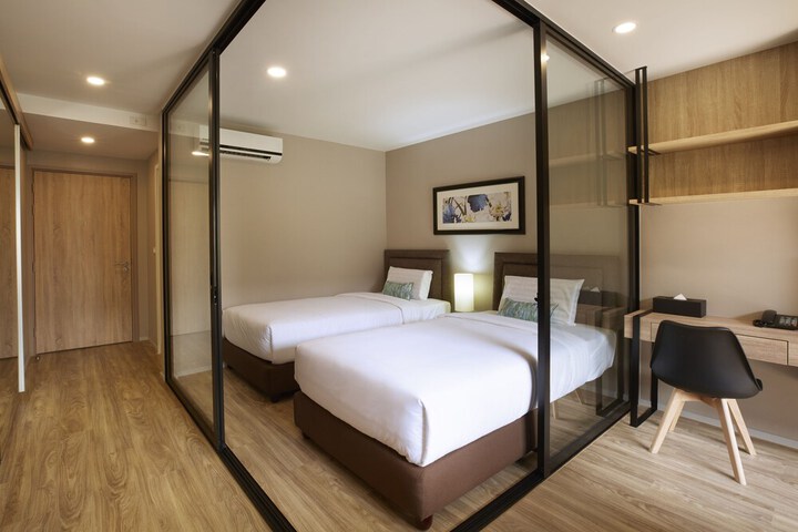 Room 21 of 40