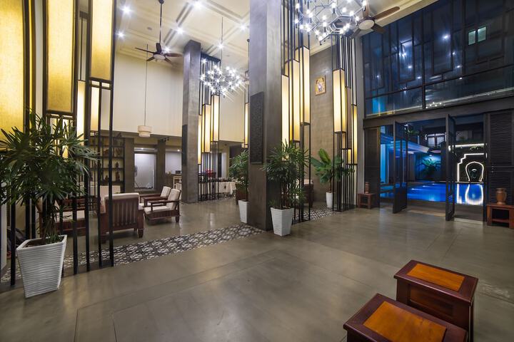 Hotel Interior 5 of 147