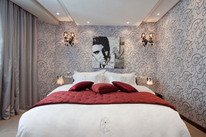 Room 4 of 97