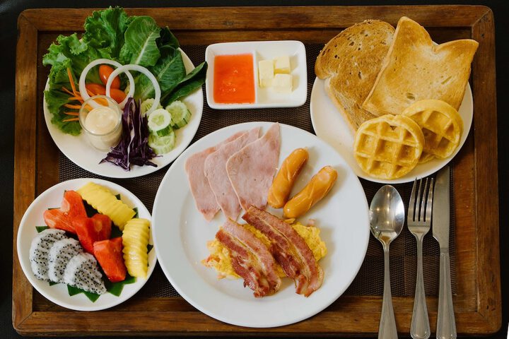 Breakfast/Coffee Service 108 of 130