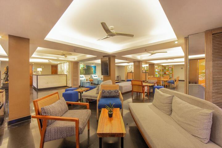 Hotel Lobby