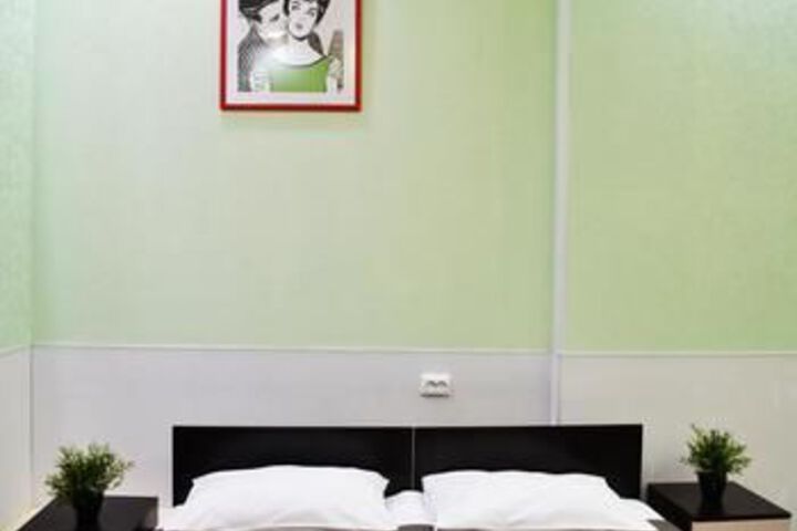 Room 23 of 38