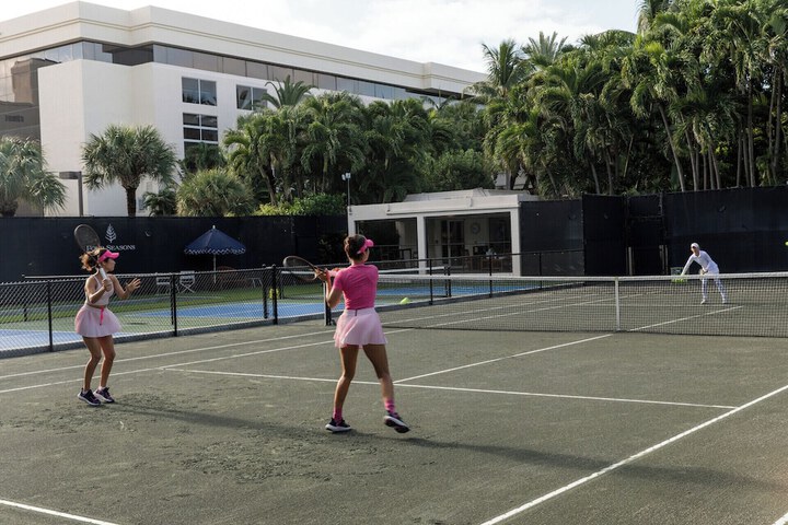 Tennis court