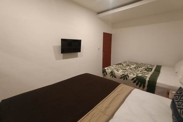 Room 11 of 30