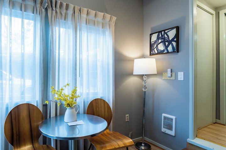 Room 44 of 91