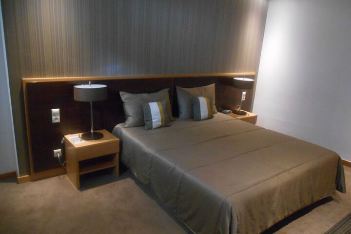 Room 14 of 36