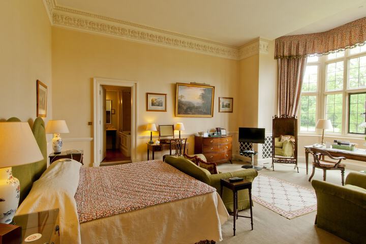 Room 25 of 64