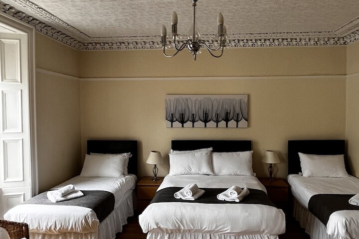 Room 12 of 13
