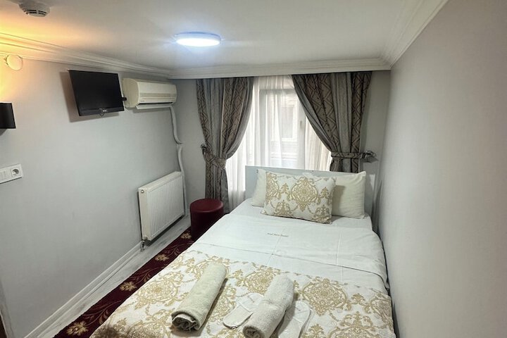 Room 7 of 41