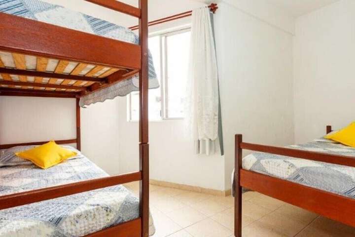 Room 6 of 16