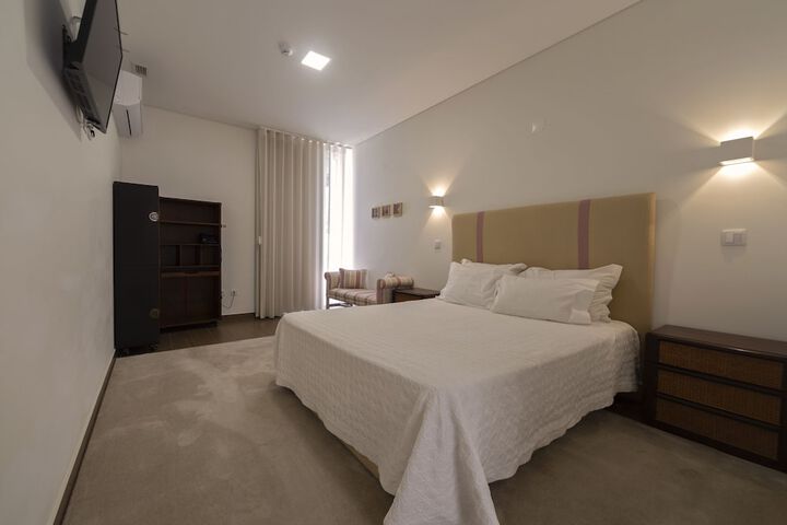 Room 15 of 111