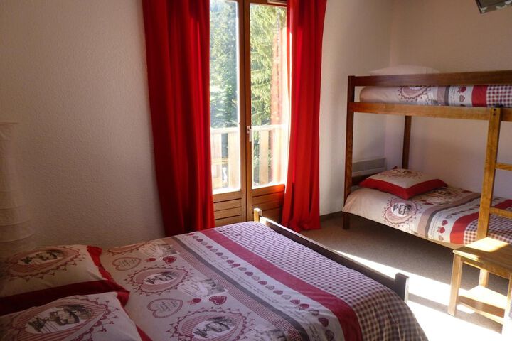Room 17 of 60