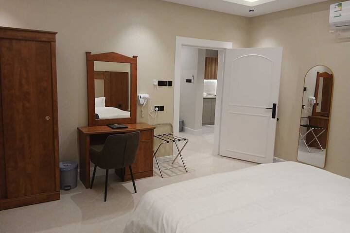 Room 5 of 29