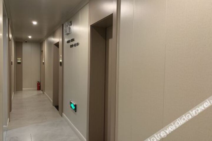 Hotel Interior 17 of 25