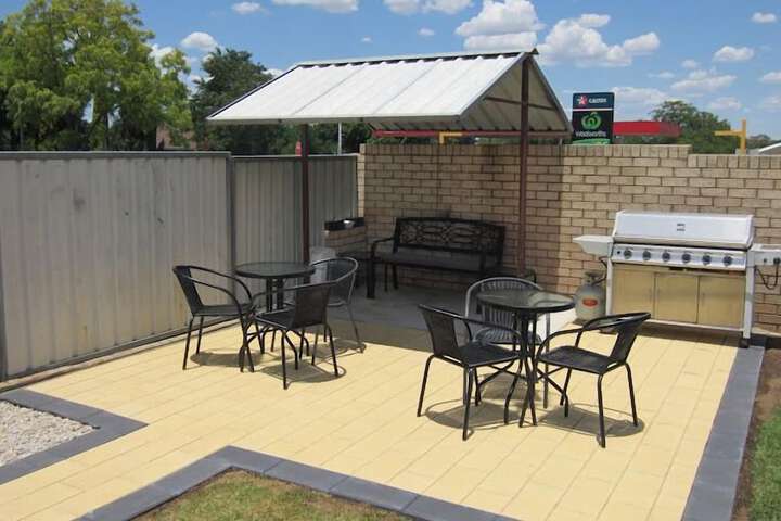 Property Grounds 40 of 55
