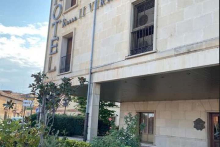 Hotel Entry