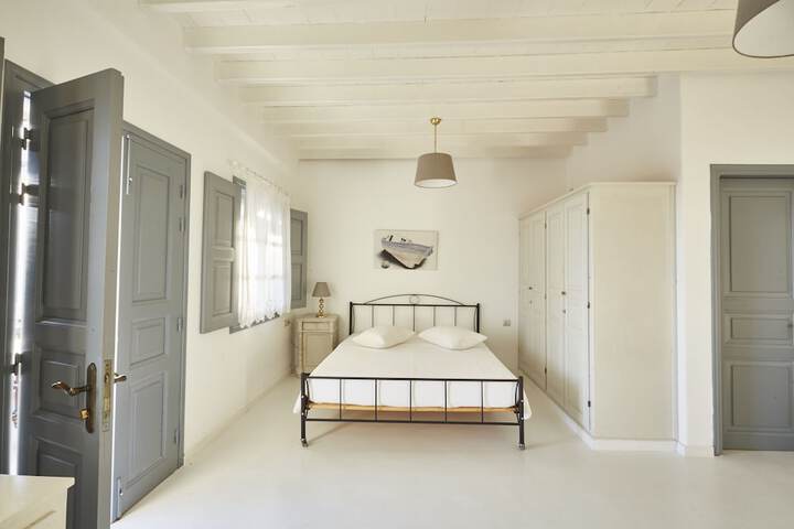 Room 8 of 54
