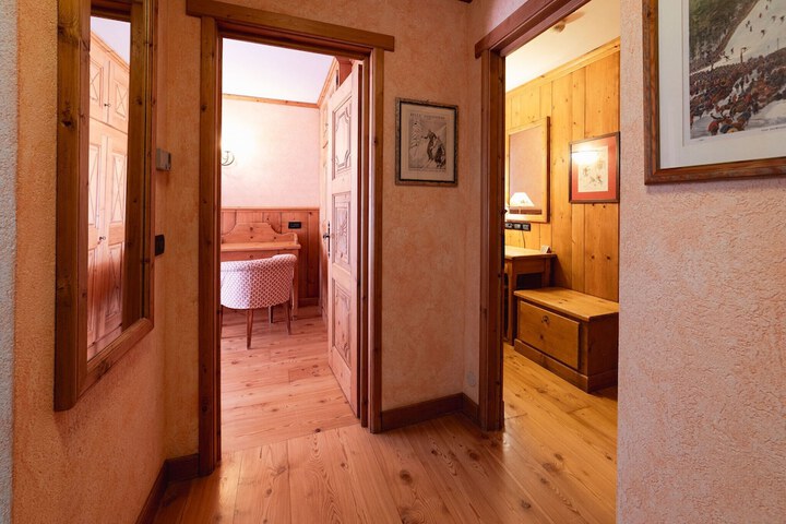 Room 22 of 63