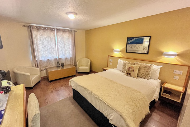 Room 45 of 74