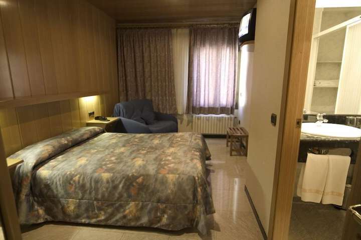 Room 7 of 60