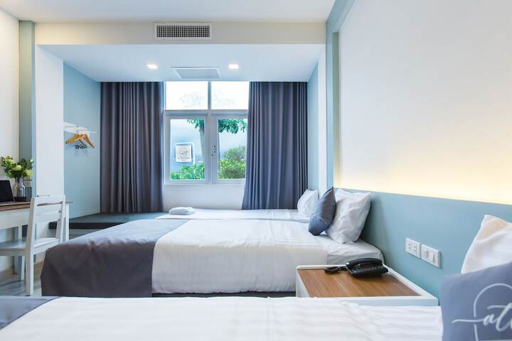 Room 16 of 37