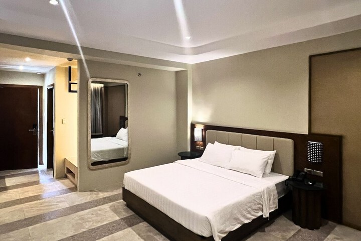Room 37 of 119