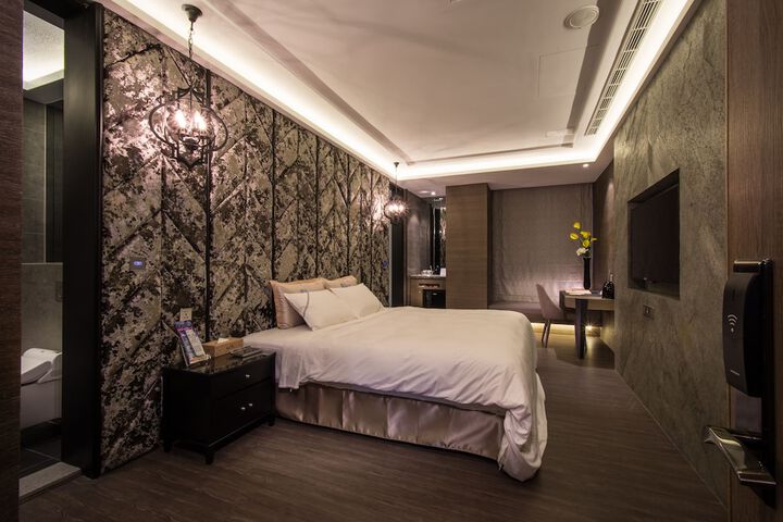 Room 37 of 113