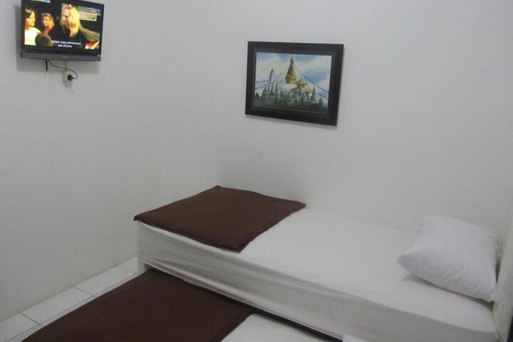 Room 5 of 5